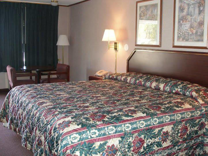 Red Carpet Inn Greensboro Exterior foto